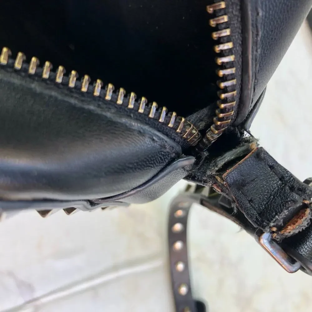 Valentino Garavani Rockstud Black Pebbled Leather Camera Crossbody Bag Flawed